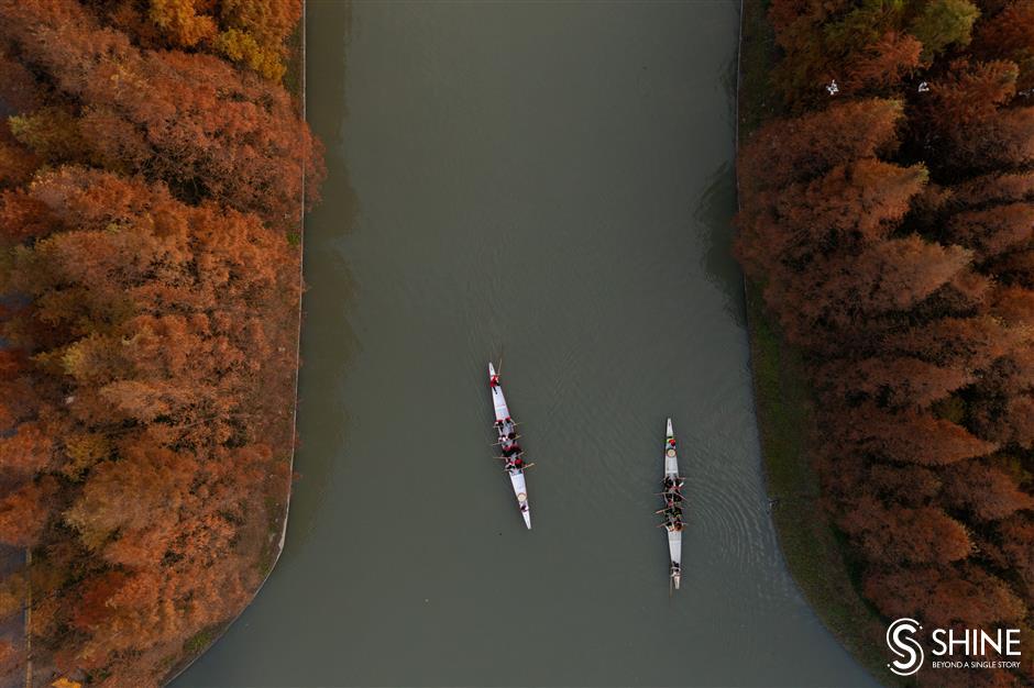 Varsity students ride the dragon boat wave