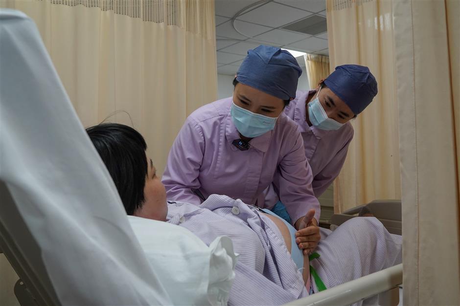 'Cradle of Shanghai' stays busy by delivering babies