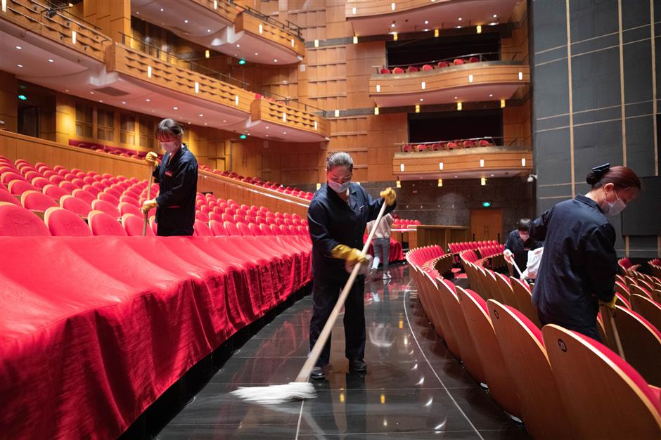Shanghai theaters seeking to maintain audience connection amid pandemic