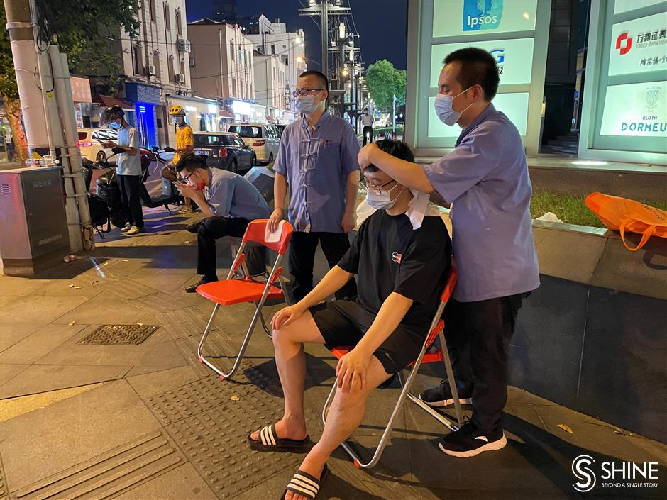 Lockdown leaves a blind spot in the income of many masseurs