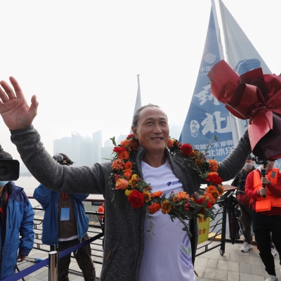 Chinese explorer becomes first man to successfully circle Arctic Ocean
