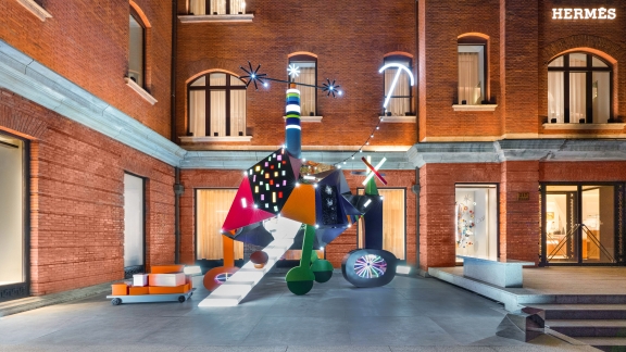 Window Display  Winter Windows of Hermès Maison in Shanghai 2019