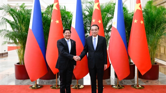 China, Philipines usher in new golden era in relations - Vimarsana News