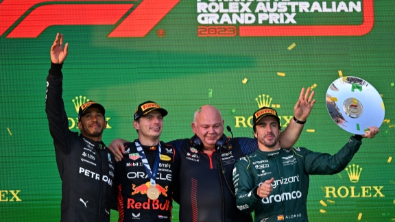 Verstappen wins chaotic F1 Australian GP - Sport News