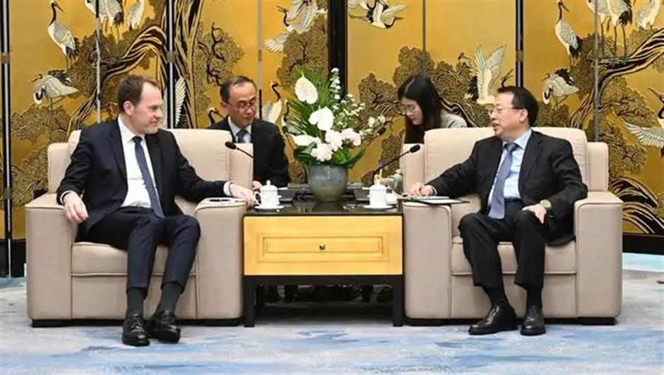 Shanghai and Düsseldorf mayors discuss deepening cooperation