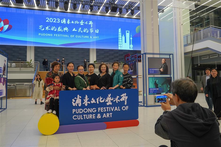 Curtain goes up on 100-day arts extravaganza in Pudong