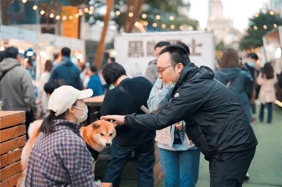趕「集」去!據說這個假期上海的潮人都在這裏