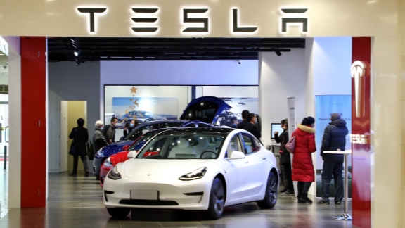 Tesla raises prices of Model 3 and Y electric vehicles in China - Vimarsana News