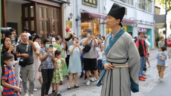 West Lake tops scenic areas in China with a record 2.82m May Day holiday visitors - Vimarsana News