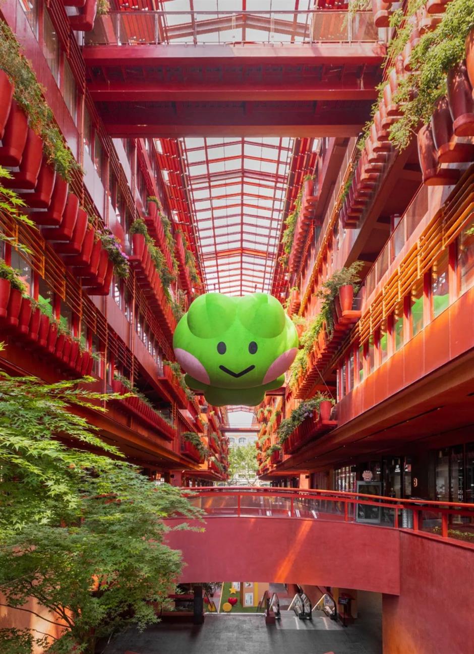 上海街头的大可爱