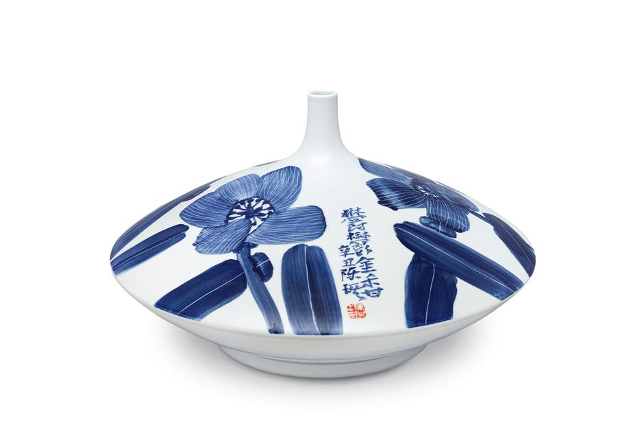 Retrospective exhibition of a veteran artist