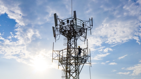 china-home-to-over-2-73-mln-5g-base-stations-shine-news