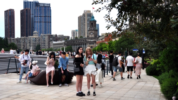 shanghai-registers-192-000-inbound-outbound-travelers-over-holiday