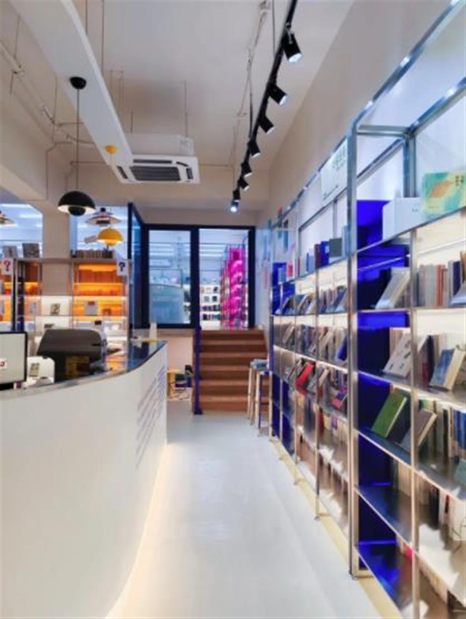 用一场多巴胺展,开启这条小马路的夏天