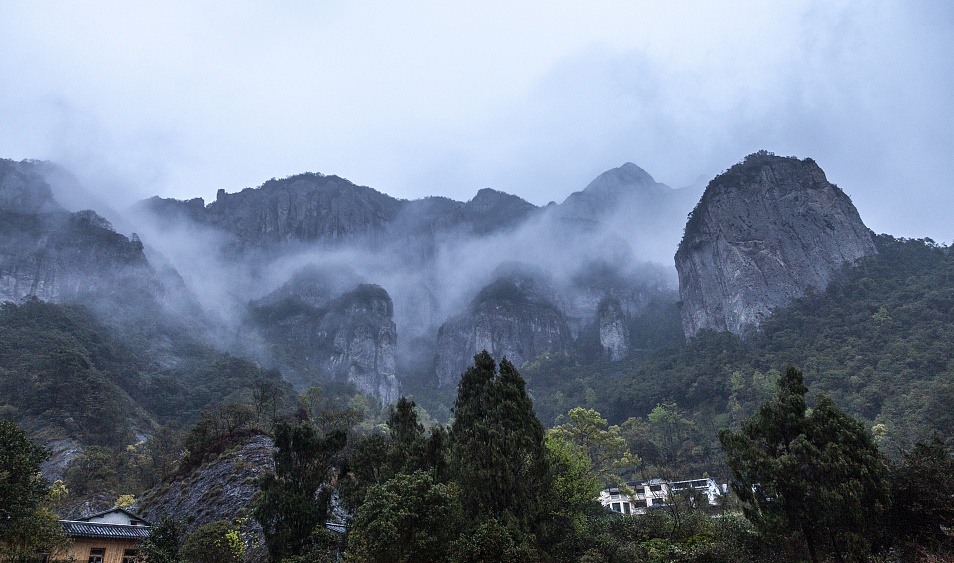 Discover the scenic mountains outside of Shanghai - City News Service