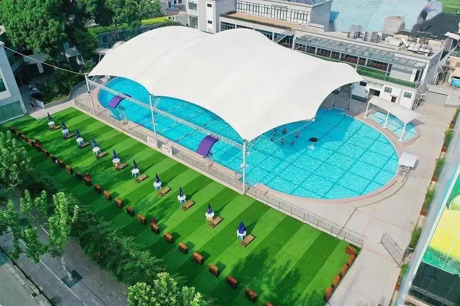 限时开放!这座百年泳池承载了很多上海人的夏日记忆 | 海派城市考古