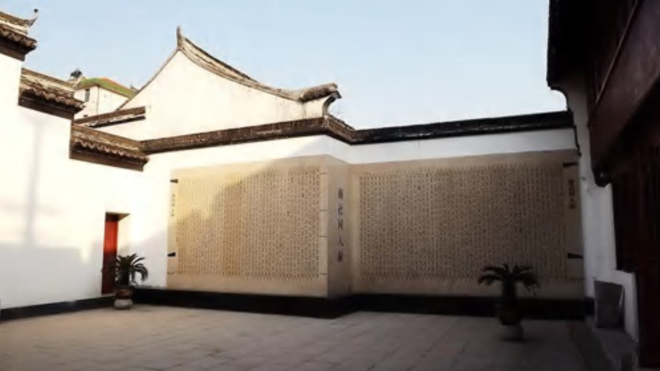 jinshan-beer-beach-and-farmer-s-painting-shine-news