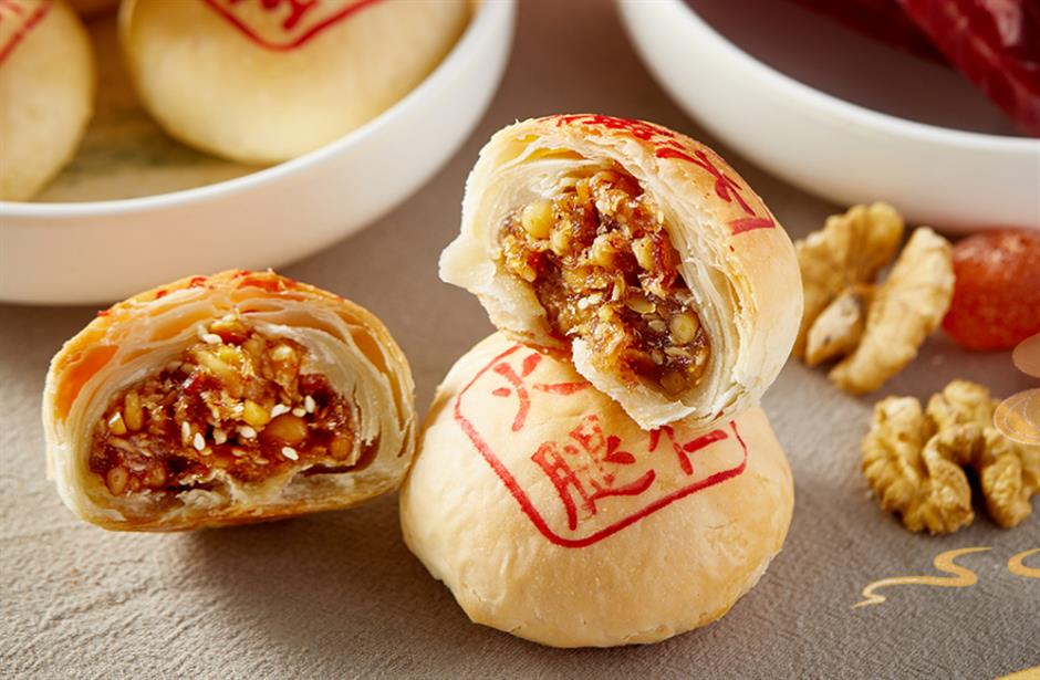 生椰拿铁、杨枝甘露、佛跳墙……上海老字号月饼上新!