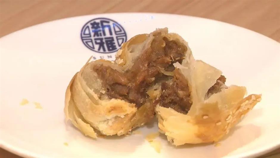 生椰拿铁、杨枝甘露、佛跳墙……上海老字号月饼上新!