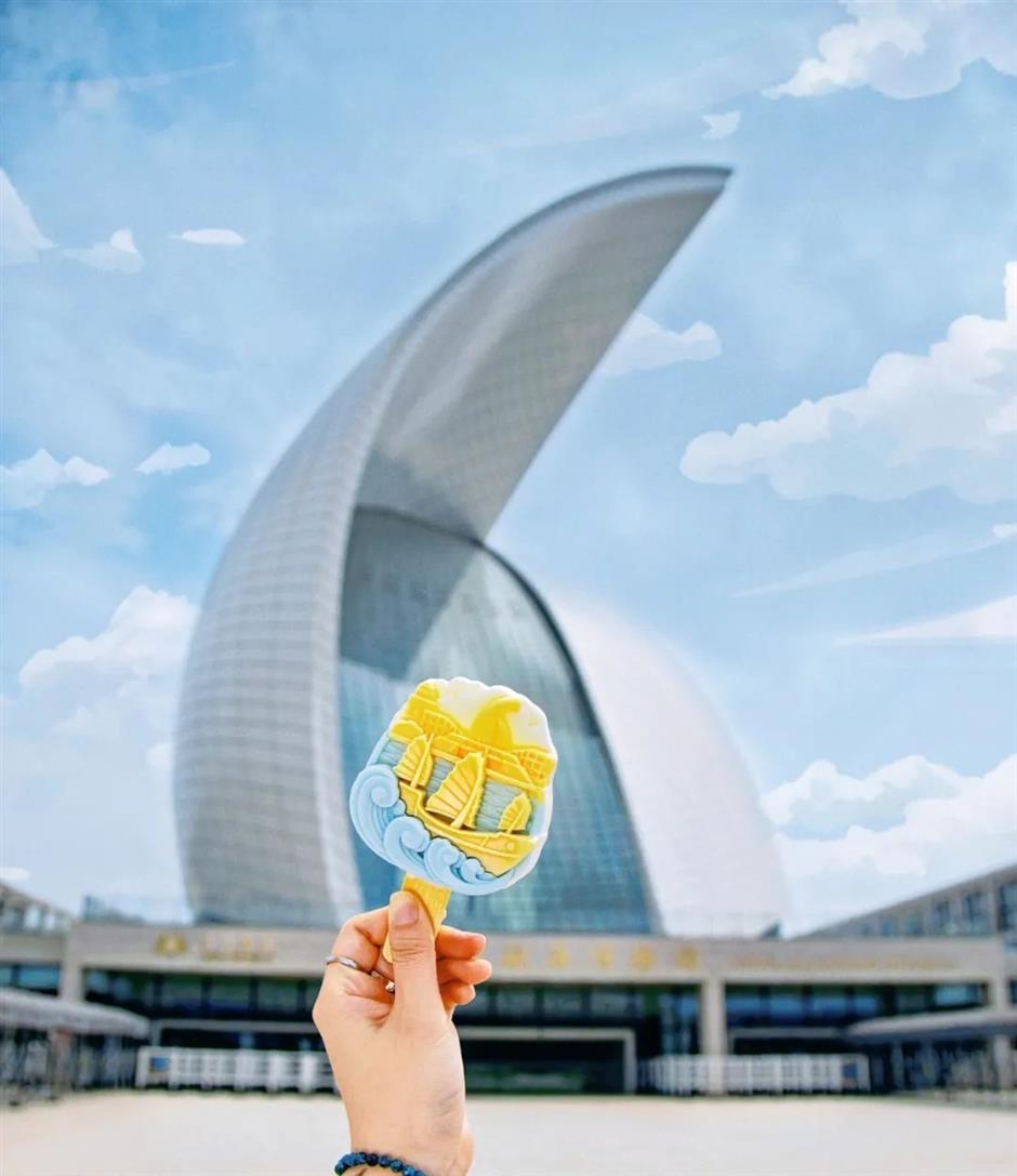 Stroll Shanghai streets with a landmark-shaped ice cream