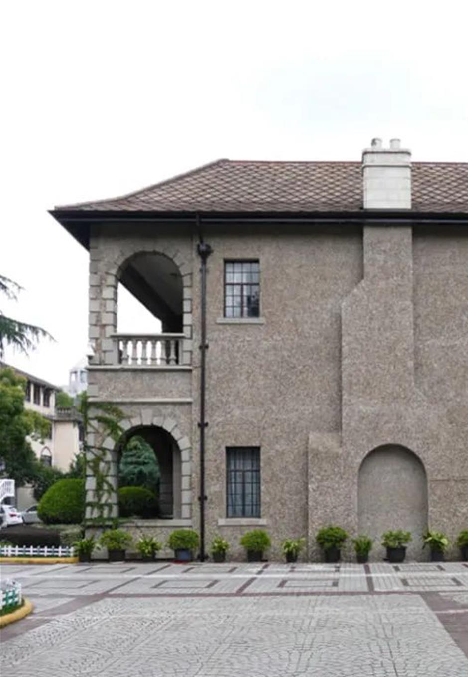 东平路拍了拍你,要来一场秋日建筑之旅吗?|建筑可阅读