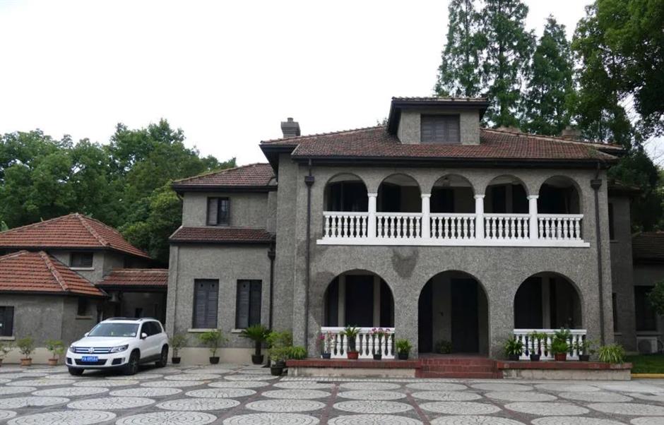 东平路拍了拍你,要来一场秋日建筑之旅吗?|建筑可阅读