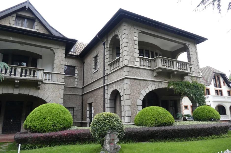 东平路拍了拍你,要来一场秋日建筑之旅吗?|建筑可阅读