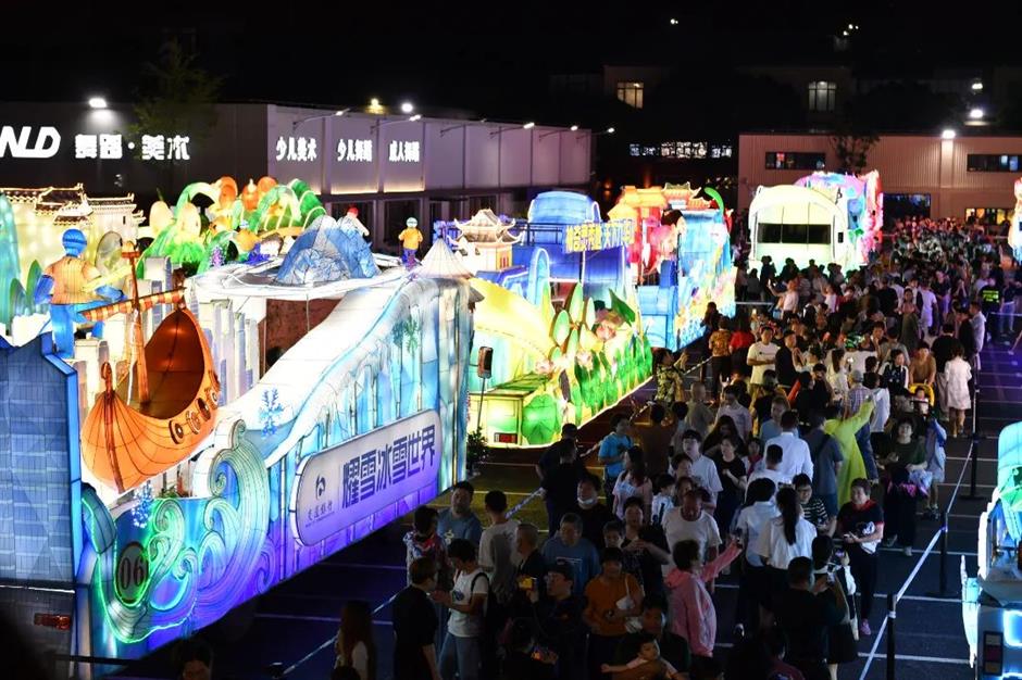 上海旅游节|2023上海旅游节花车宝山巡展闪耀智慧湾