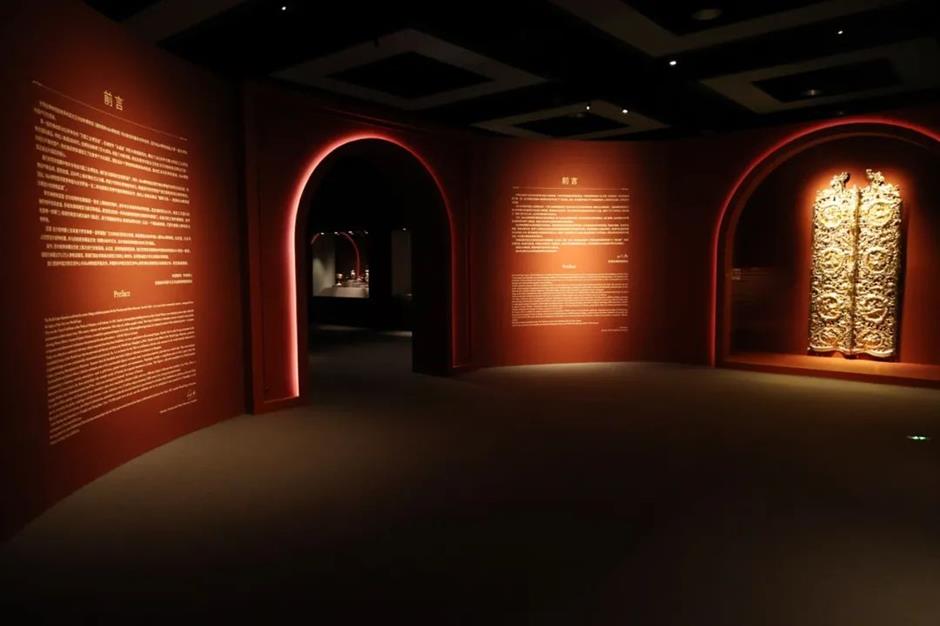 免费新展:
璀璨万象!来自英国的90件艺术精品亮相世博会博物馆