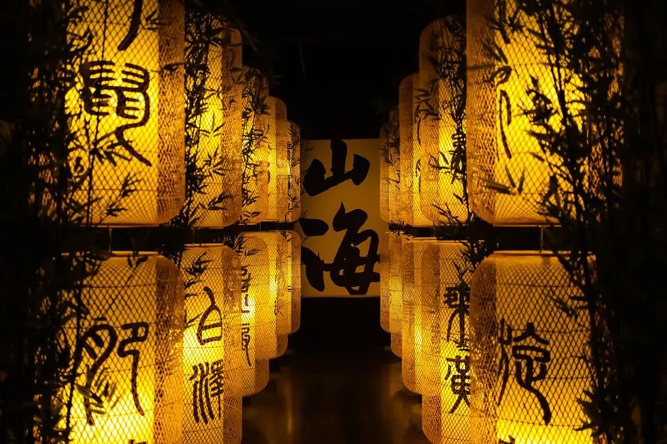 乐游上海·国庆 | 潮流科技新奇玩法,带你体验上海新时代的奇幻魅力!