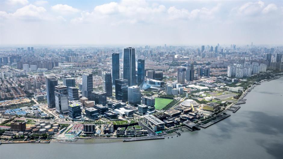 西岸滨江的艺术氛围又升级了!百年水泥厂变身穹顶艺术中心