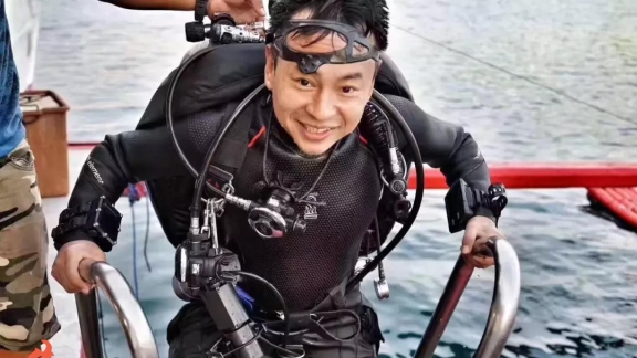 Famous cave diver missing for over 40 hours after plunge in China's underwater Everest