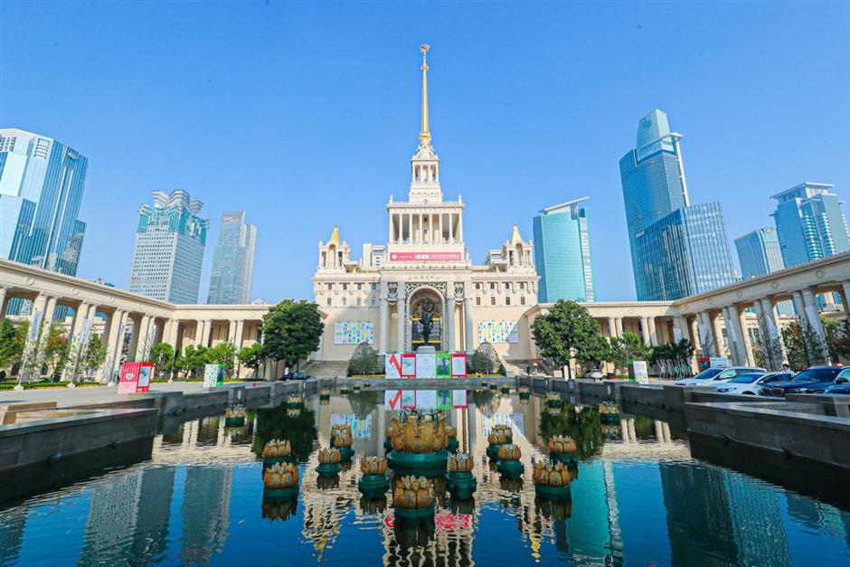 全球艺场,艺术上海!第五届上海国际艺术品交易周盛装启幕