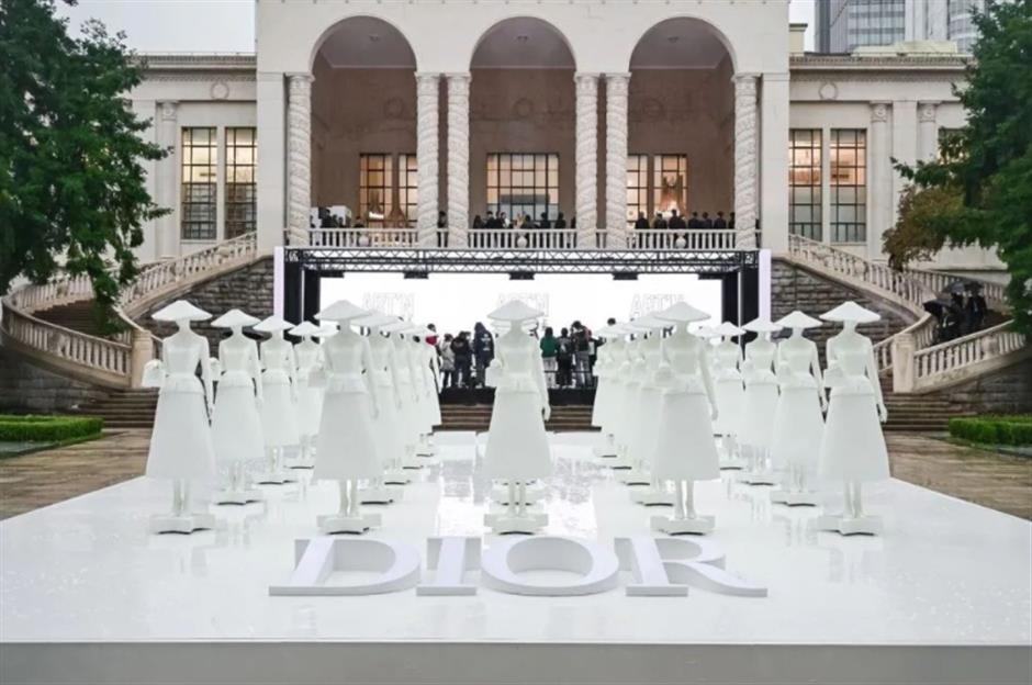 邁向全球重要藝術品交易中心:上海何以有「時間」、有底氣?