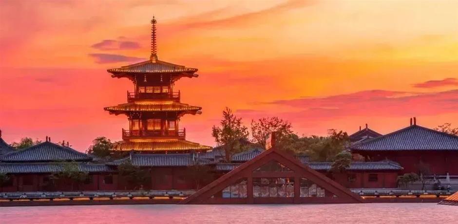 上海的秋,在這是一道赤橙黃綠青藍紫