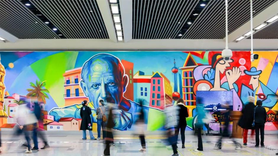 免费!搭乘开往看展的地铁吧