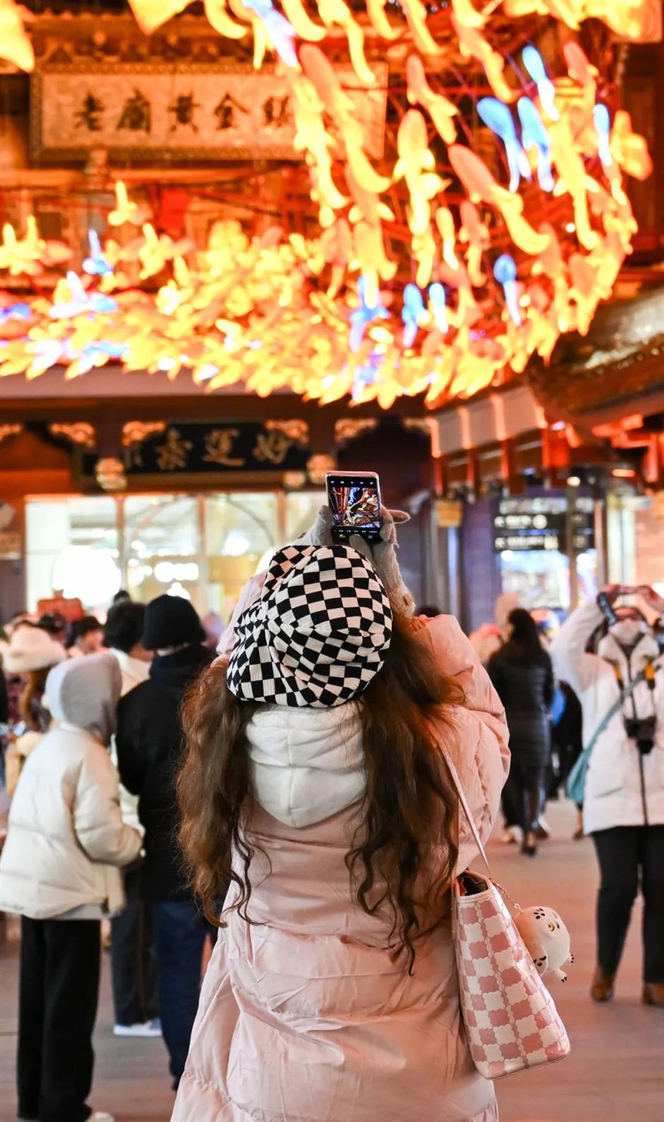 文汇报:一夜鱼龙舞,非遗新体验