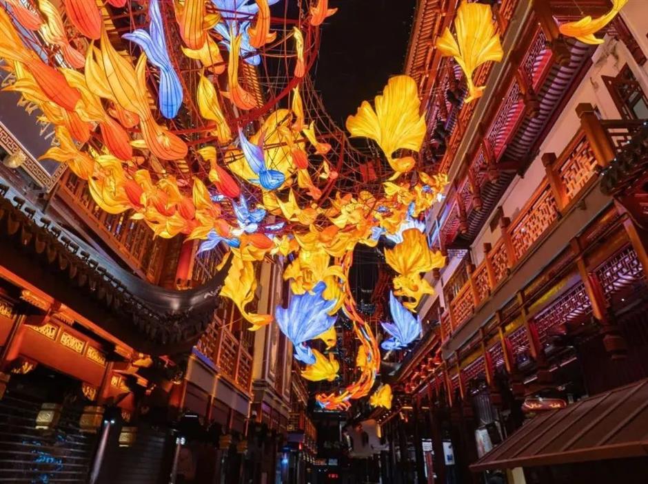 樂遊上海迎新年 | 一起看彩燈,