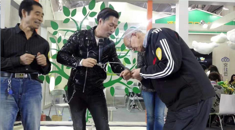 海派魔术: 神秘与惊奇的视觉盛宴|非遗新体验 乐游上海 2023-12-28 08:59 发表于上海