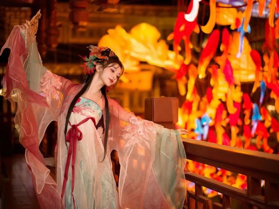 东方美学盛宴!豫园灯会的非遗灯彩超期待~