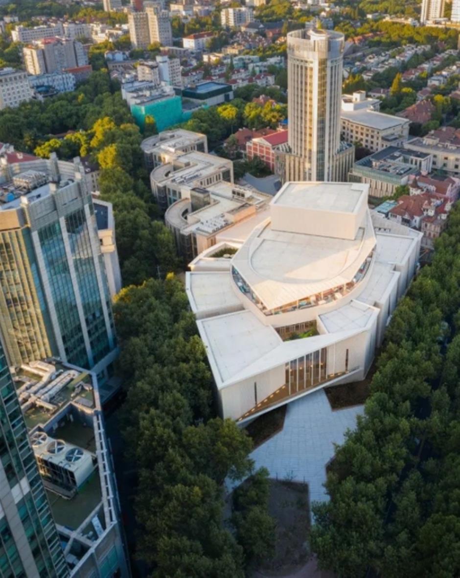 年夜饭订不到?来淮海路看明星版方言贺岁大剧