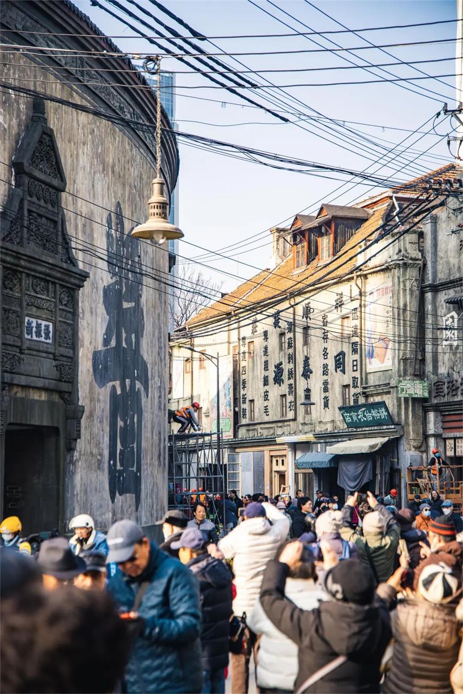 這條最近爆火的馬路,曾開創好多「第一」。