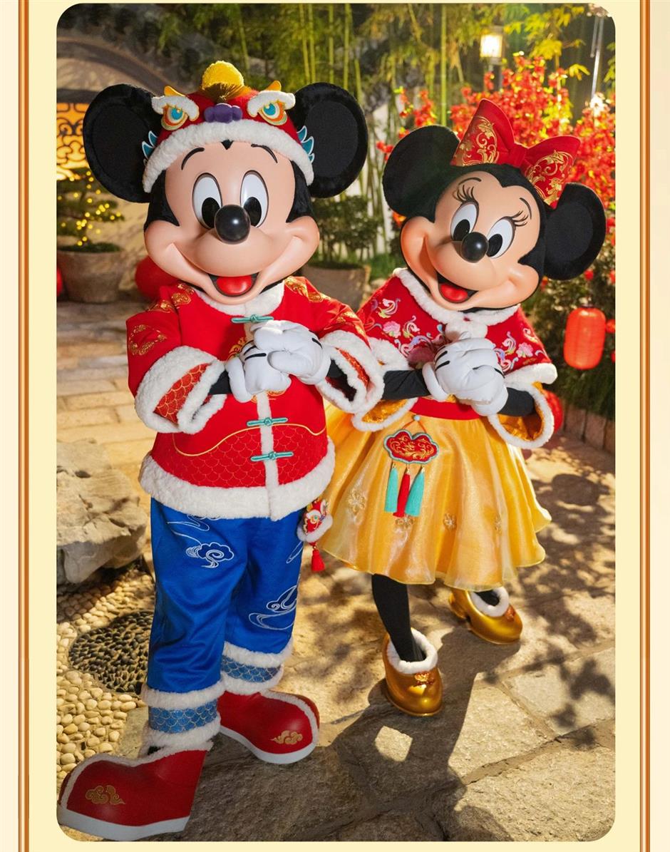乐游上海过大年|迪士尼朋友们春节新装