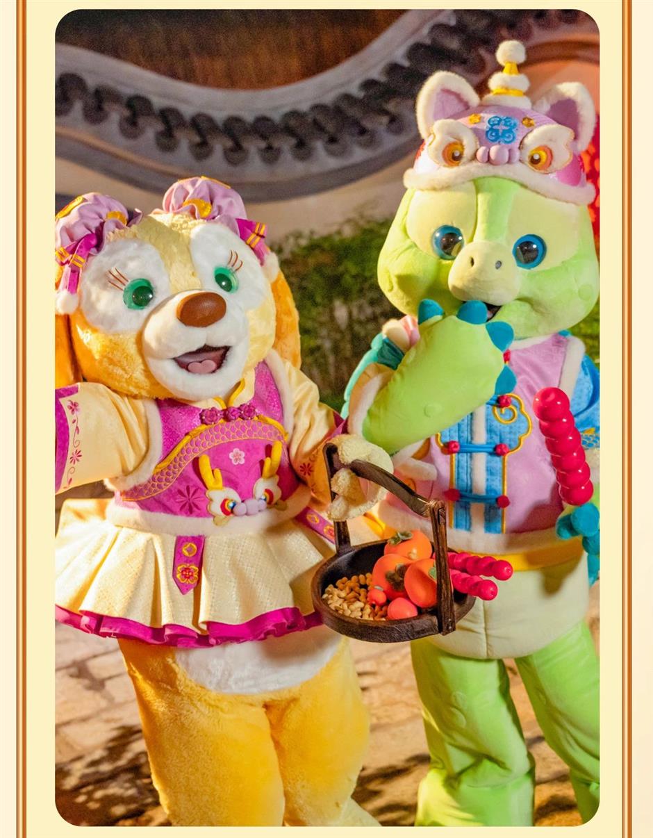 乐游上海过大年|迪士尼朋友们春节新装