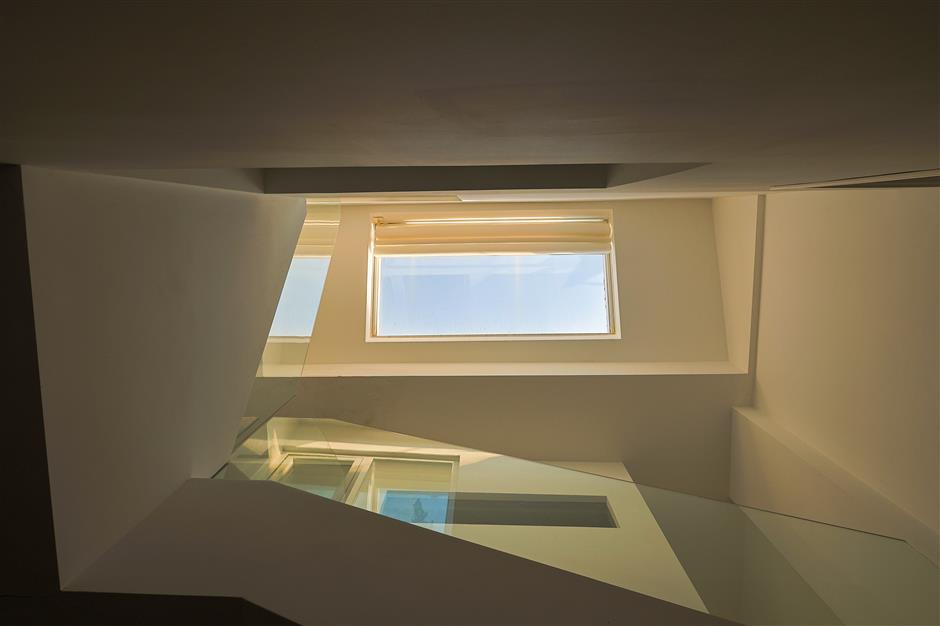 A sanctuary in the form of a traditional lane house