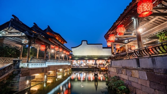 celebrate-the-spring-festival-in-vibrant-wuzhen-city-news-service