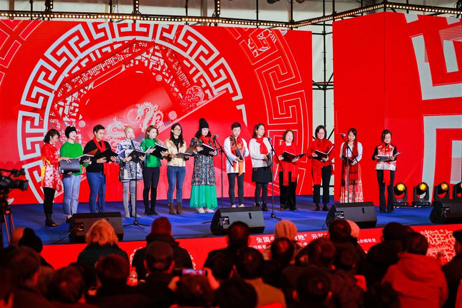 乐游上海过大年 | 森林营地年夜饭,农趣田园庆团圆,严家湾村晚开席了