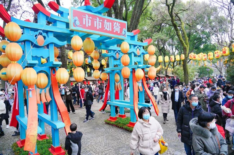 尋龍探春,賞燈遊園,就在首座非遺主題公園 | 樂遊上海過大年