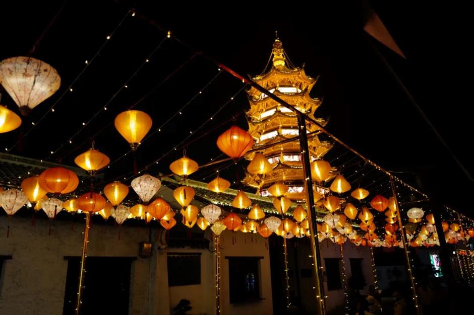 賞花燈、逛市集……上海古鎮冬日玩法上新