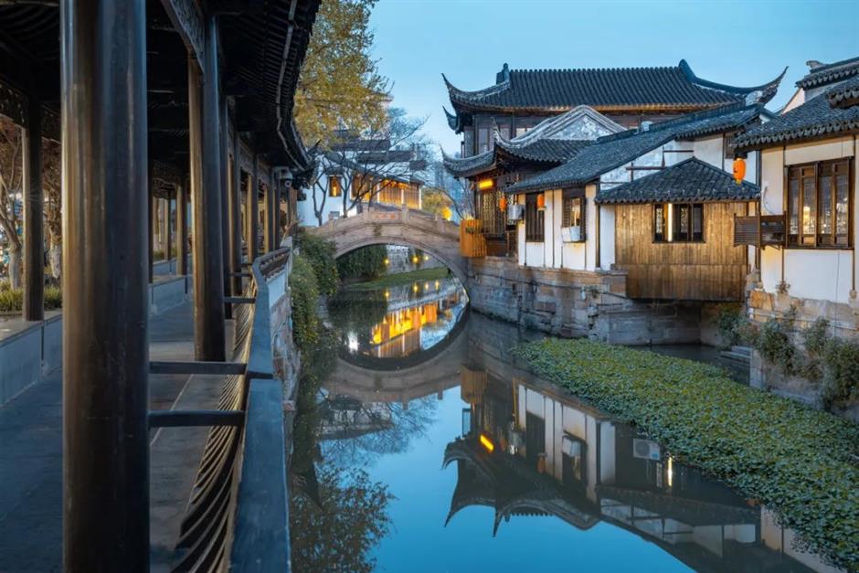 賞花燈、逛市集……上海古鎮冬日玩法上新